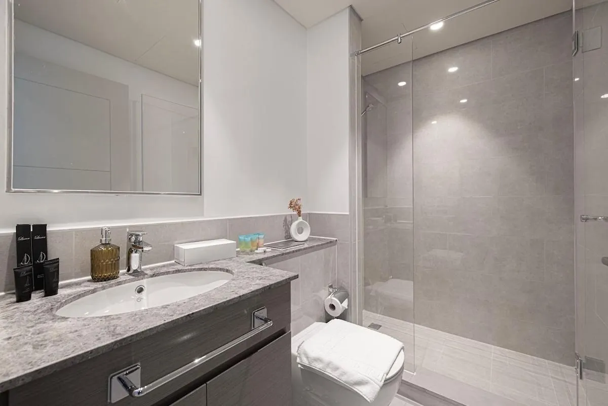Downtown Dubai 4Br High-Floor Luxury That Sleeps 9 Appartamento