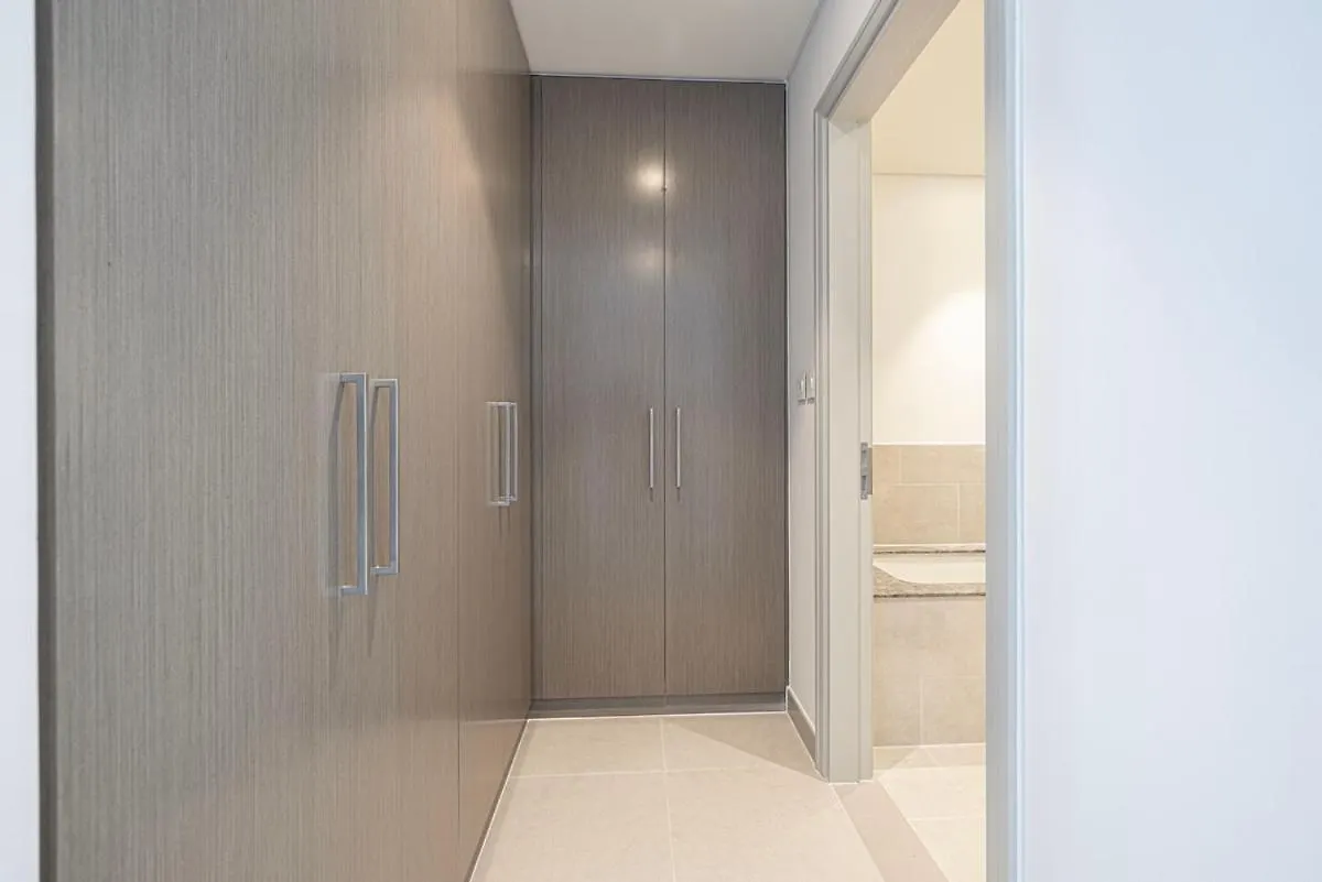 Downtown Dubai 4Br High-Floor Luxury That Sleeps 9