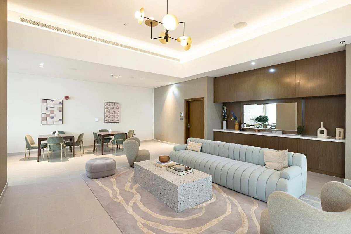 Downtown Dubai 4Br High-Floor Luxury That Sleeps 9 Appartamento